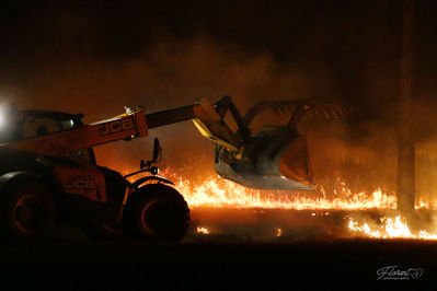 Interventions sur l'incendie après le feu d'artifice 