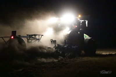 Interventions sur l'incendie après le feu d'artifice 