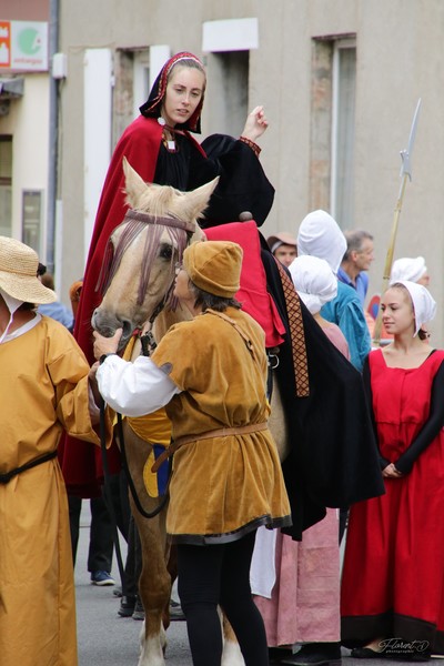 Fêtes Anne de Beaujeu (2)