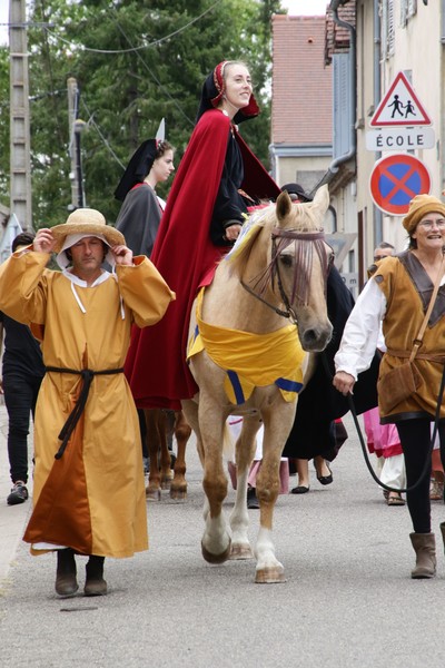 Fêtes Anne de Beaujeu (2)